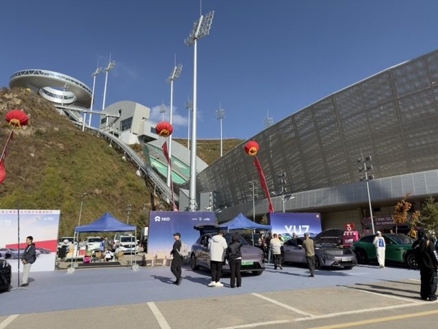 十一崇礼汽车嘉年华开幕，打造京津冀新能源汽车产业盛宴